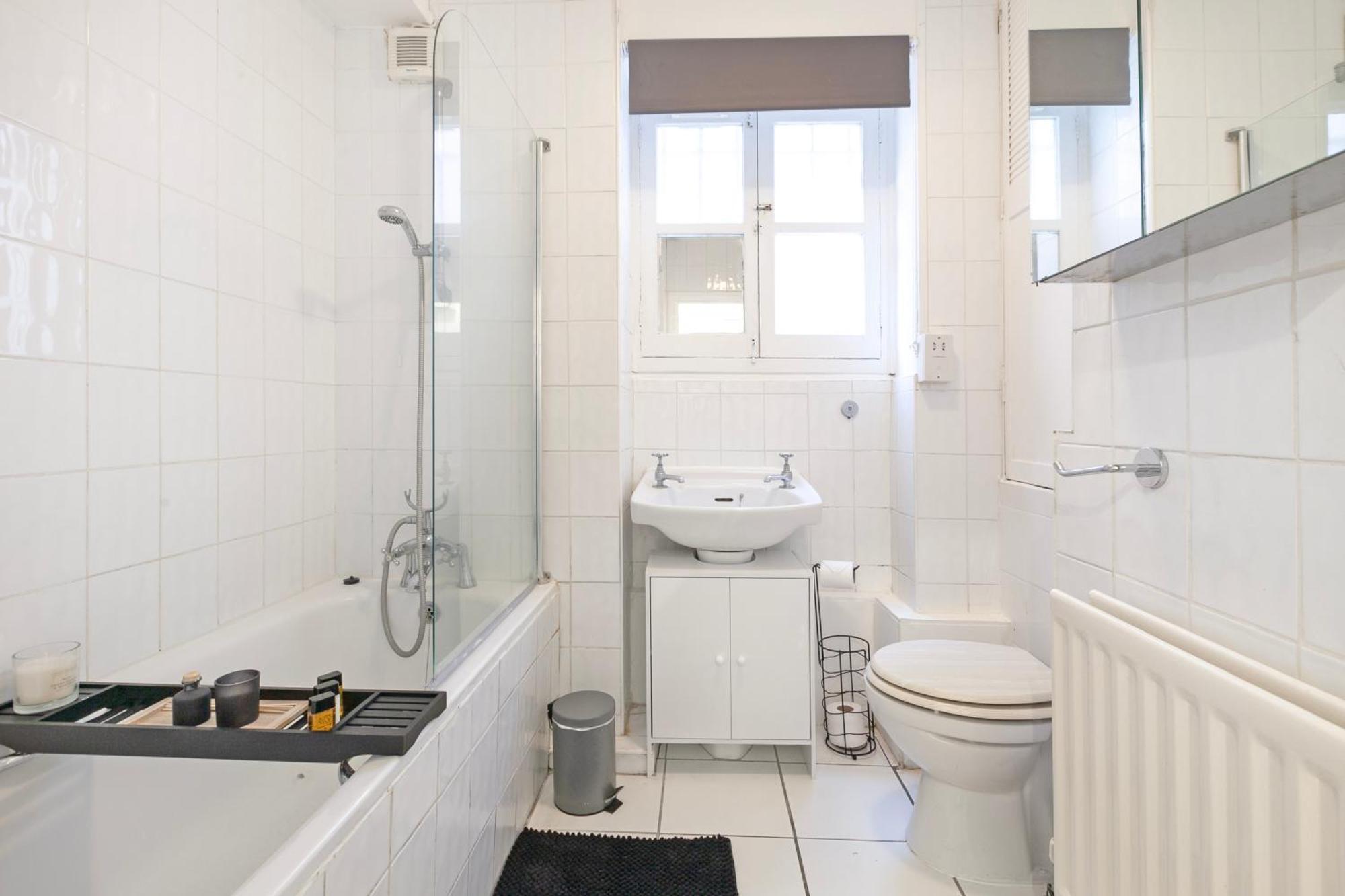 Beautiful One Bedroom Flat In Scott Ellis Gardens London Exterior photo